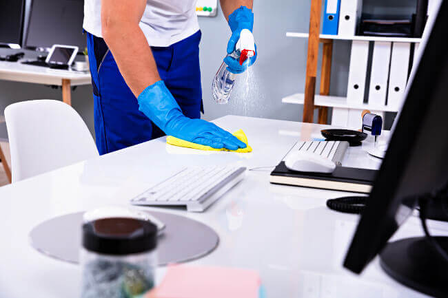تنظيف المكاتب التجارية بافضل الطرق والمنظفات